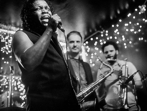 Lee Fields Backed By Neil Sugarman